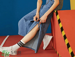 牛仔闊腿褲搭配什么鞋子？闊腿牛仔褲搭配什么鞋子好看？