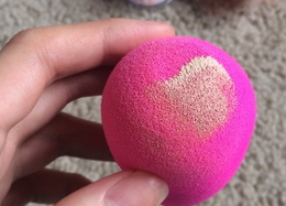 beauty blender美妝蛋和rt美妝蛋哪個好？