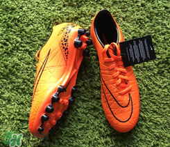 nike毒蜂頂級(jí)和次級(jí)有什么區(qū)別？耐克毒蜂頂級(jí)次級(jí)對(duì)比