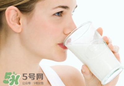 吃菠蘿舌頭麻怎么回事？吃菠蘿舌頭麻是過敏嗎