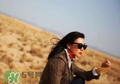 頭發(fā)掉的厲害怎么辦？頭發(fā)掉的厲害是什么原因