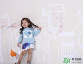 寶寶四月份穿什么衣服？四月份怎么給寶寶穿衣服？