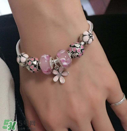 潘多拉桃花系列什么寓意？pandora桃花系列的寓意是什么？
