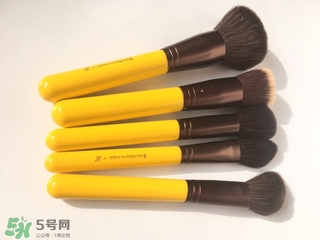 受受狼小黃鴨化妝刷怎么樣？受受狼小黃鴨化妝刷多少錢？