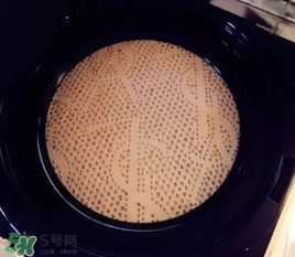 ysl蕾絲氣墊粉餅怎么用？ysl超模蕾絲氣墊粉餅使用方法