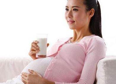 女人補(bǔ)鈣吃什么鈣片好？補(bǔ)鈣鈣片哪個(gè)牌子好