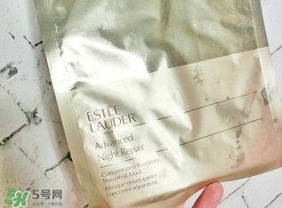 雅詩蘭黛小棕瓶雙層面膜怎么用？