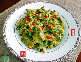 香椿可以炒鵝蛋嗎？香椿和鵝蛋能一起吃嗎？