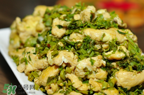 香椿炒雞蛋用焯水嗎？香椿炒雞蛋怎么焯水？