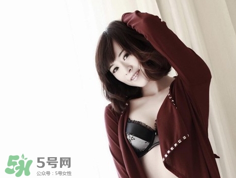 右側(cè)卵巢囊腫嚴重嗎?右側(cè)卵巢囊腫有什么危害?