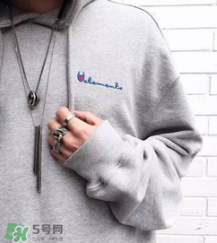 champion衣服什么價(jià)位？champion衛(wèi)衣正品多少錢？