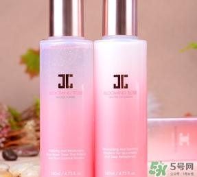 jayjun水乳套盒粉色藍色那個好？jayjun水乳粉色藍色區(qū)別