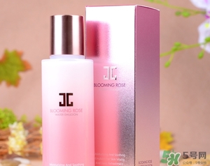 jayjun水乳套盒粉色藍色那個好？jayjun水乳粉色藍色區(qū)別
