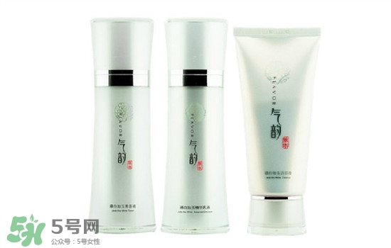 韓束和百雀羚哪個好？韓束和百雀羚哪個更補水？