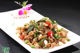 香椿和羊肉能一起吃嗎？香椿和羊肉一起吃了會(huì)怎樣？