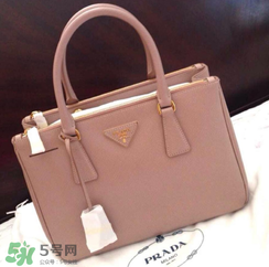 prada是哪個(gè)國(guó)家的品牌？prada普拉達(dá)是哪里的牌子？