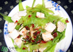 萵筍能和豆腐一起吃嗎？豆腐和萵筍可以一起吃嗎？