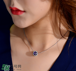 潘多拉項(xiàng)鏈?zhǔn)鞘裁床馁|(zhì)？pandora項(xiàng)鏈?zhǔn)倾y的嗎？