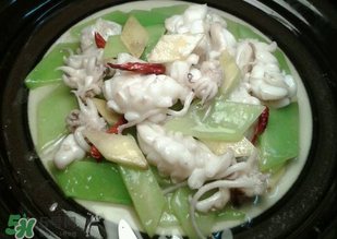 萵筍和魚能一起吃嗎？萵筍可以和魚一起煮嗎？