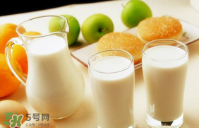 香椿和豆?jié){能一起吃嗎？喝豆?jié){可以吃香椿炒雞蛋嗎？