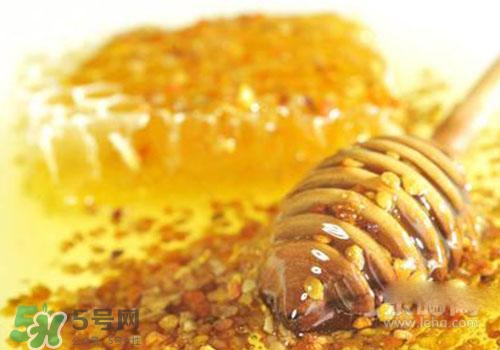 桃花茶可以加蜂蜜嗎？桃花茶可以和蜂蜜一起喝嗎？