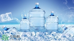 純凈水和礦泉水哪個(gè)好？純凈水和礦泉水的區(qū)別