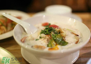 花甲能和豆腐一起吃嗎？花甲和豆腐能一起吃嗎？