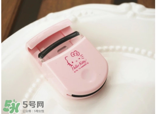 貝印和muji睫毛夾哪個(gè)好？貝印和無印良品睫毛夾對(duì)比