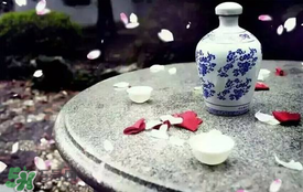 桃花醉酒好喝嗎？喝桃花醉酒有什么好處？