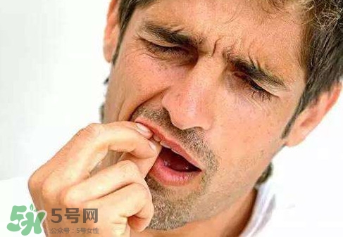 牙齒松動能自己恢復嗎？牙齒松動會自己恢復嗎