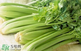 芹菜汁生喝一天幾次？芹菜汁生喝一次喝多少
