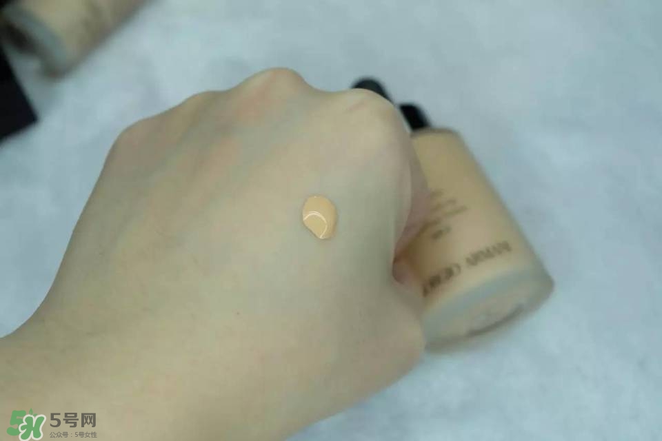 混合皮用什么粉底液？混合皮膚用什么粉底液比較好？