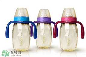 奶瓶能用洗潔精洗嗎？洗潔精能洗奶瓶嗎？