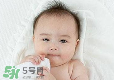 寶寶有鼻屎不通氣怎么辦？寶寶有鼻屎鼻塞怎么辦？