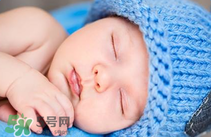 怎么樣給寶寶清理鼻腔？給寶寶清理鼻腔要注意什么？