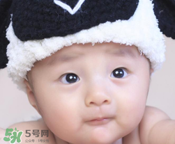 怎么樣給寶寶清理鼻腔？給寶寶清理鼻腔要注意什么？