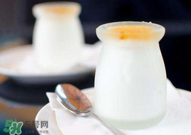 吃蝦爬子能喝酸奶嗎？蝦爬子和酸奶能一起吃嗎？