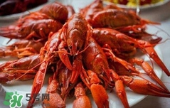 油燜大蝦怎么做好吃？正宗潛江油燜大蝦做法