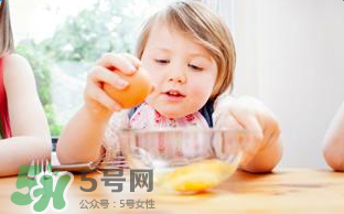 為什么不能給寶寶吃果凍？寶寶千萬不能吃的5種危險食物