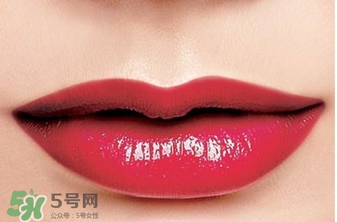 漂唇后嘴唇發(fā)黑怎么回事？漂唇后嘴唇發(fā)黑怎么辦？