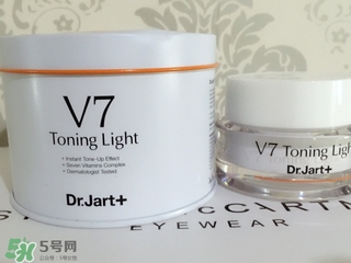 蒂佳婷素顏霜孕婦可以用嗎？v7素顏霜孕婦可以用嗎