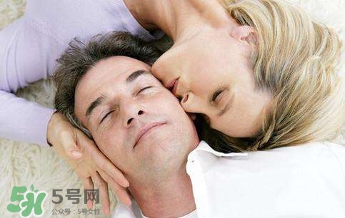 和老公愛愛時(shí)被孩子發(fā)現(xiàn)怎么辦？和老公愛愛的囧事