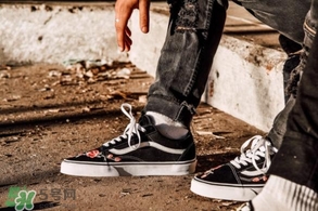 amac customs與vans高定鞋子多少錢？