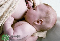 哺乳期奶水時多時少是什么原因？哺乳期奶水時多時少怎么辦？
