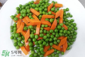 豌豆可以和胡蘿卜一起吃嗎？豌豆和胡蘿卜能一起吃嗎？