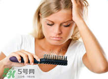 產(chǎn)后脫發(fā)自己會(huì)痊愈嗎？產(chǎn)后脫發(fā)怎么治療改善？