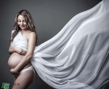 孕婦裝怎么選？孕婦裝怎么搭配好看？