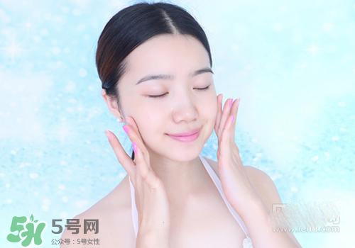 眼霜和精華哪個先用？眼霜和精華使用順序