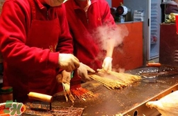 烤鴨腸一串成本是多少？烤鴨腸一串利潤是多少