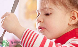 寶寶可以吃小龍蝦嗎？多大的寶寶可以吃小龍蝦呢？
